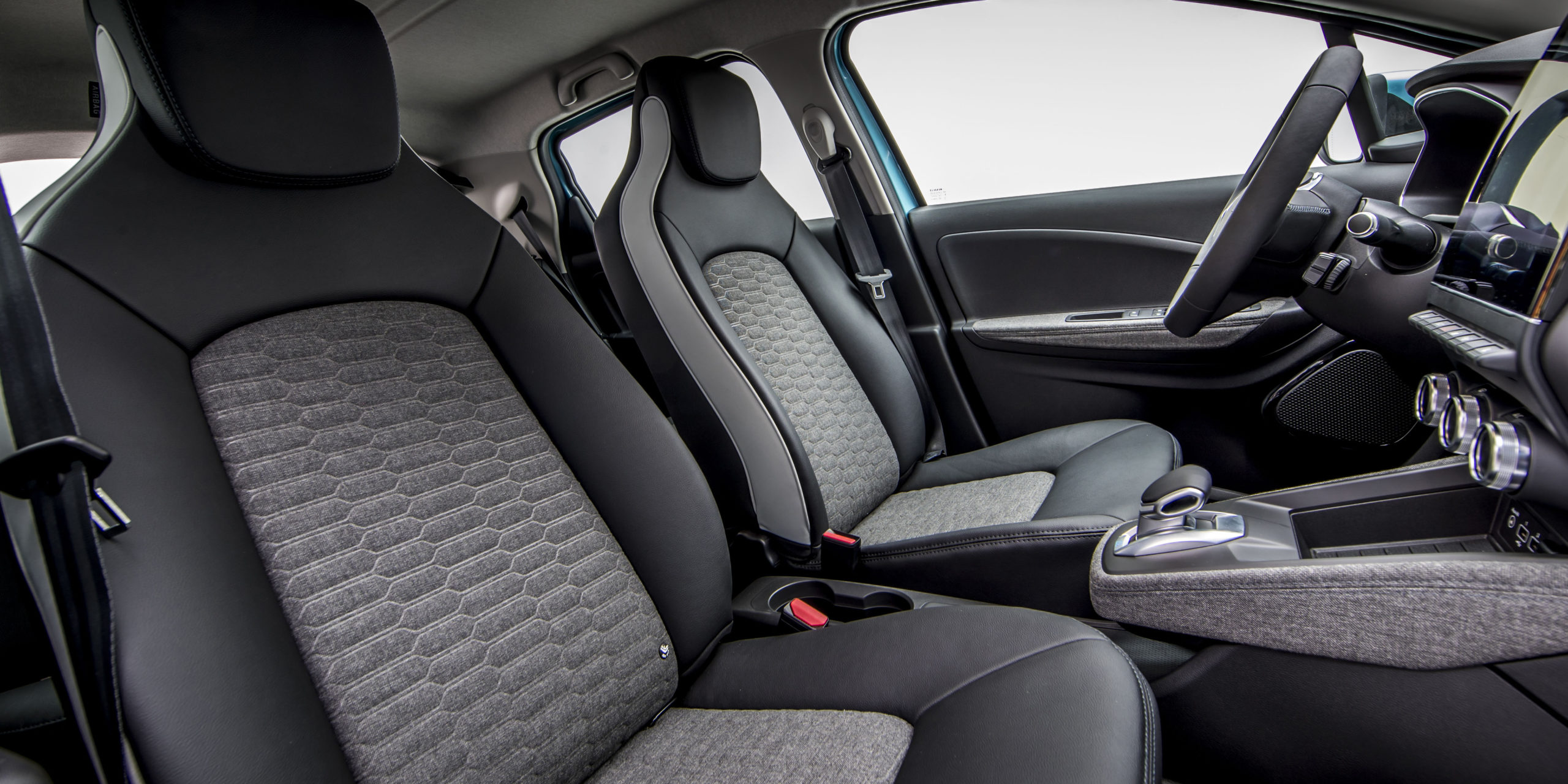 Renault Zoe Review 2021 | carwow