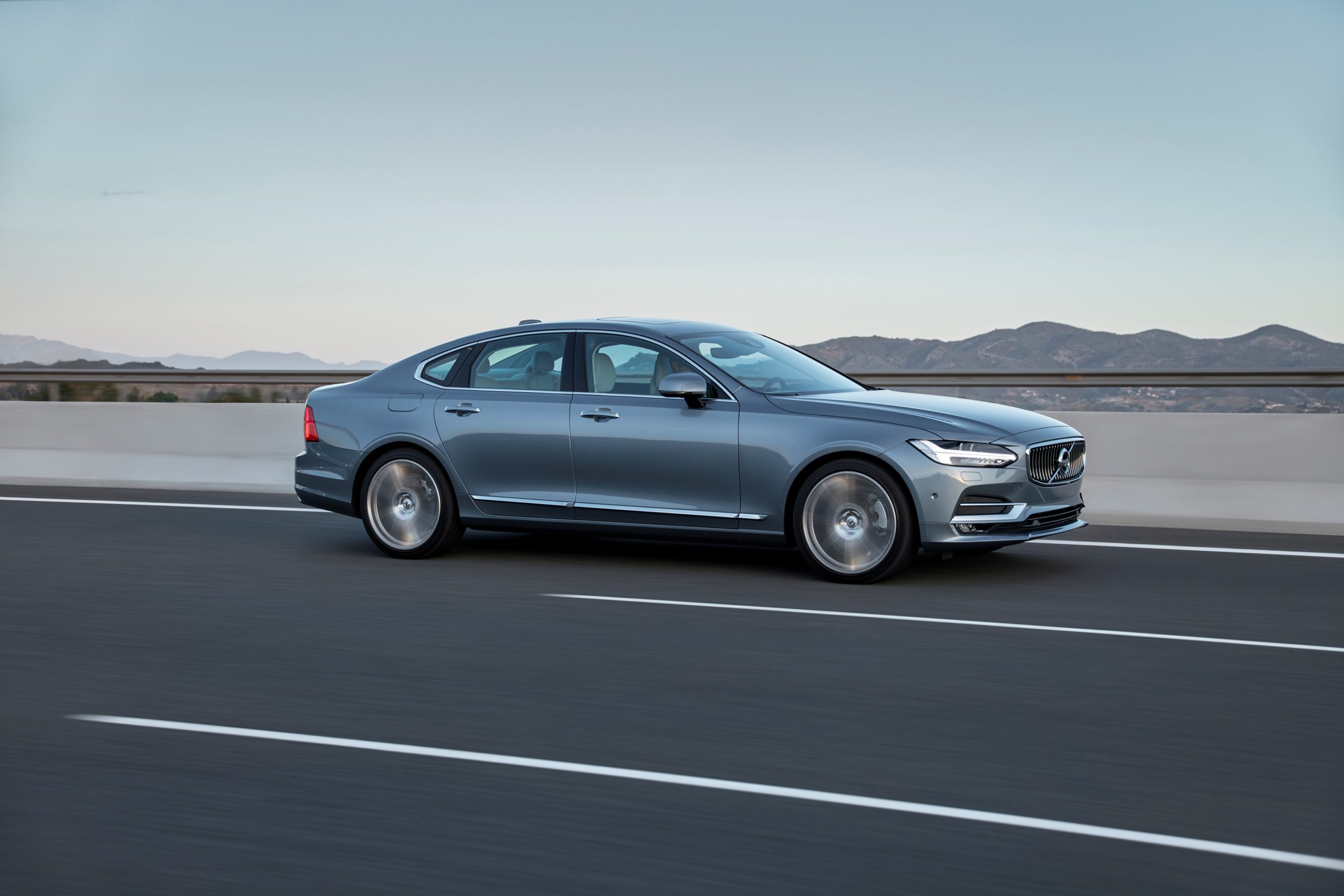Volvo S90 Hybrid Review 2024 Drive, Specs & Pricing Carwow