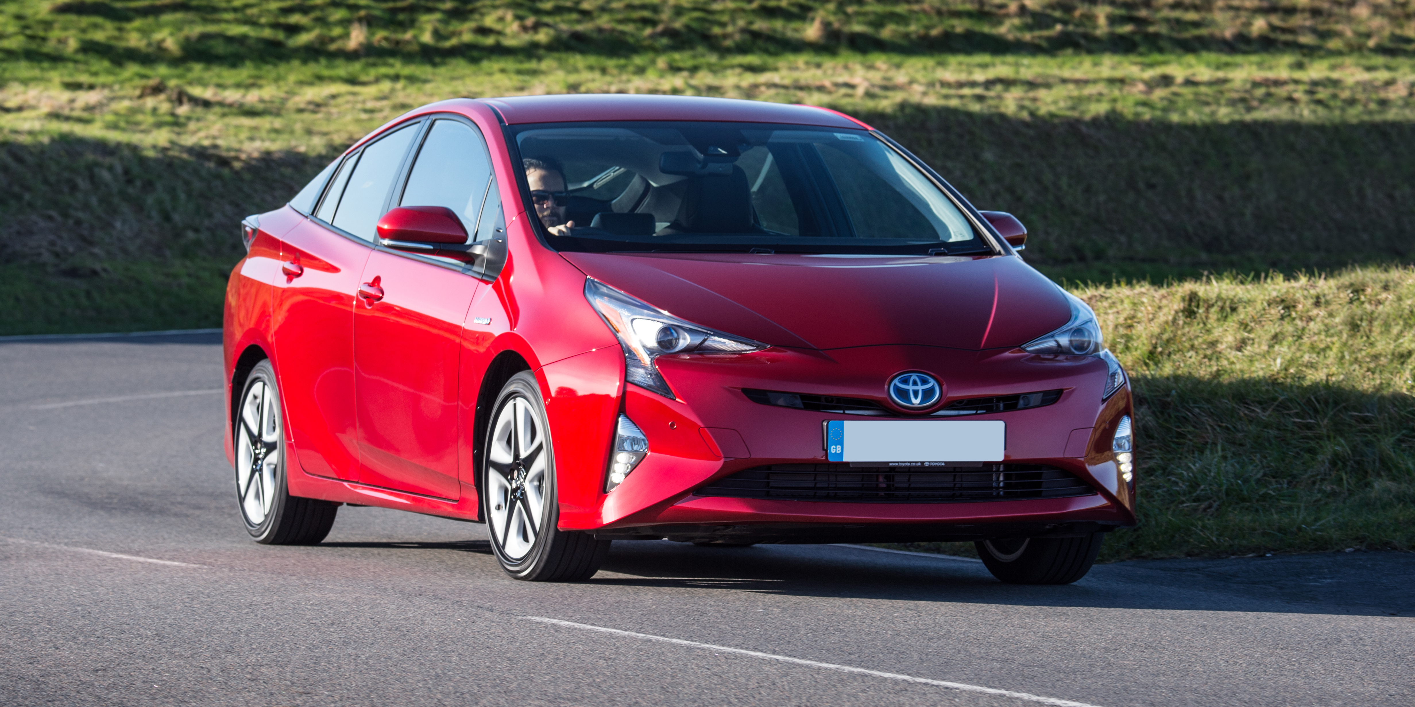 New Toyota Prius Review Carwow