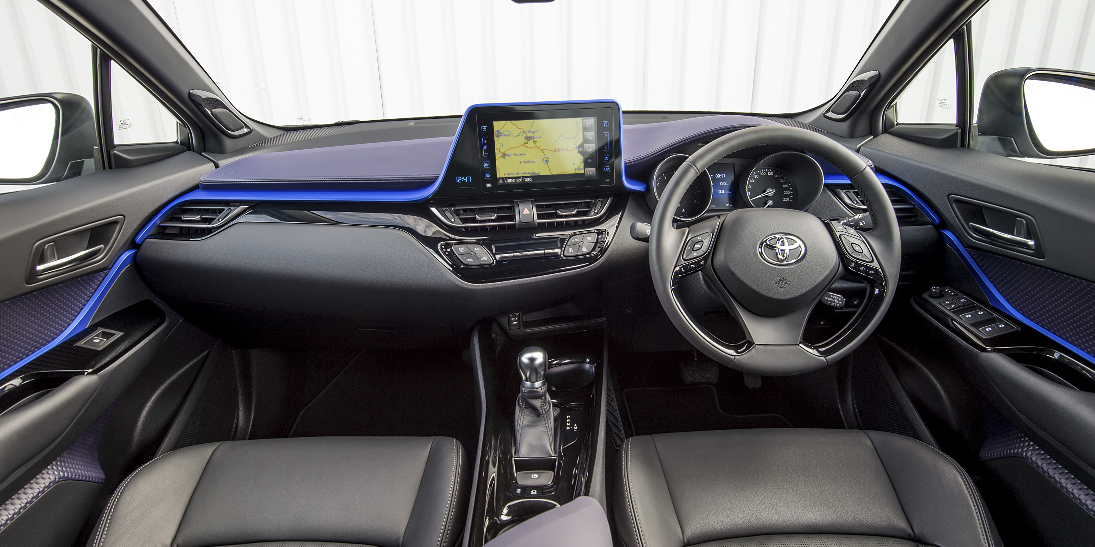 Toyota CHR Interior & Infotainment carwow