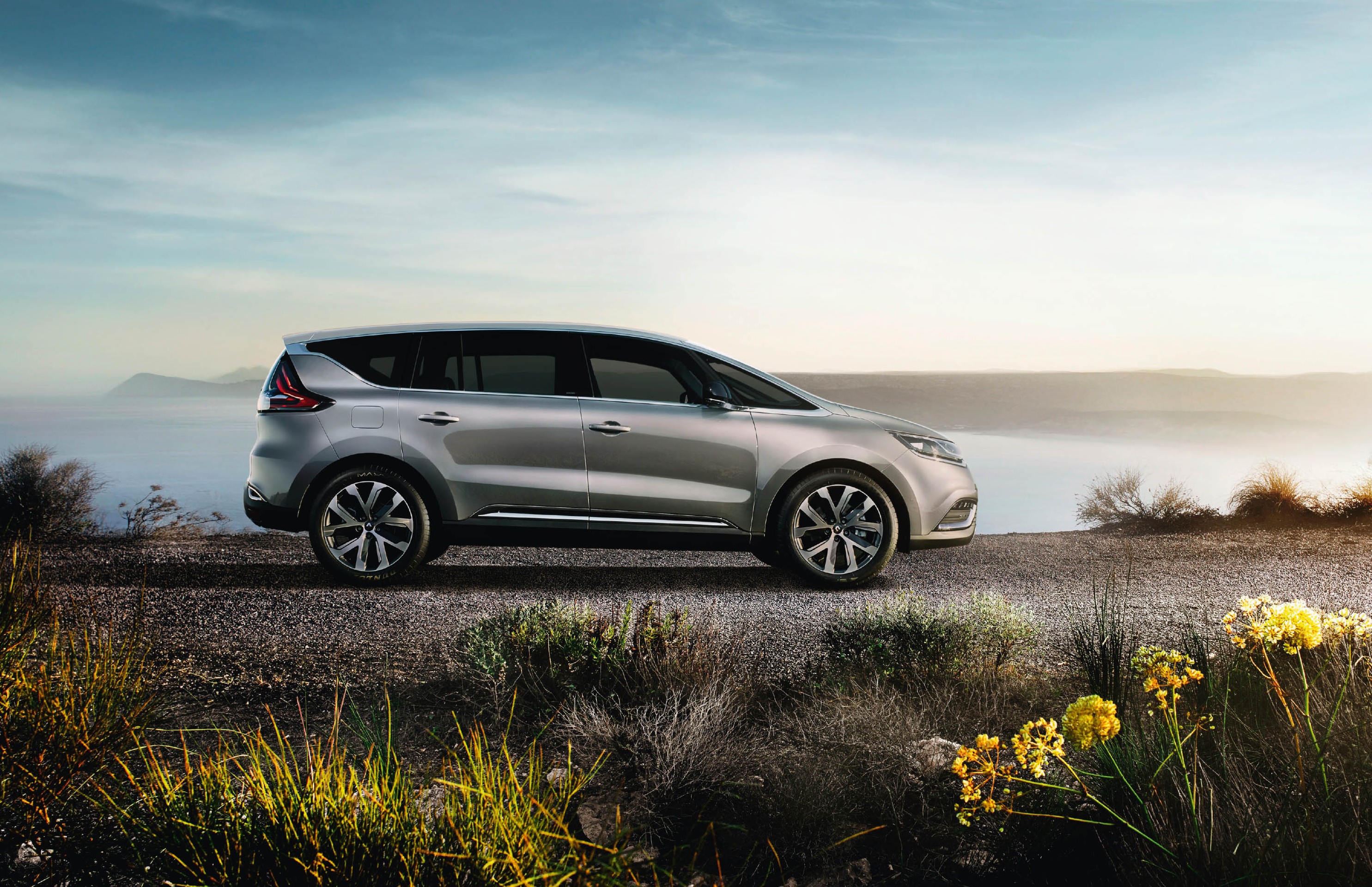 New Renault Espace revealed | carwow