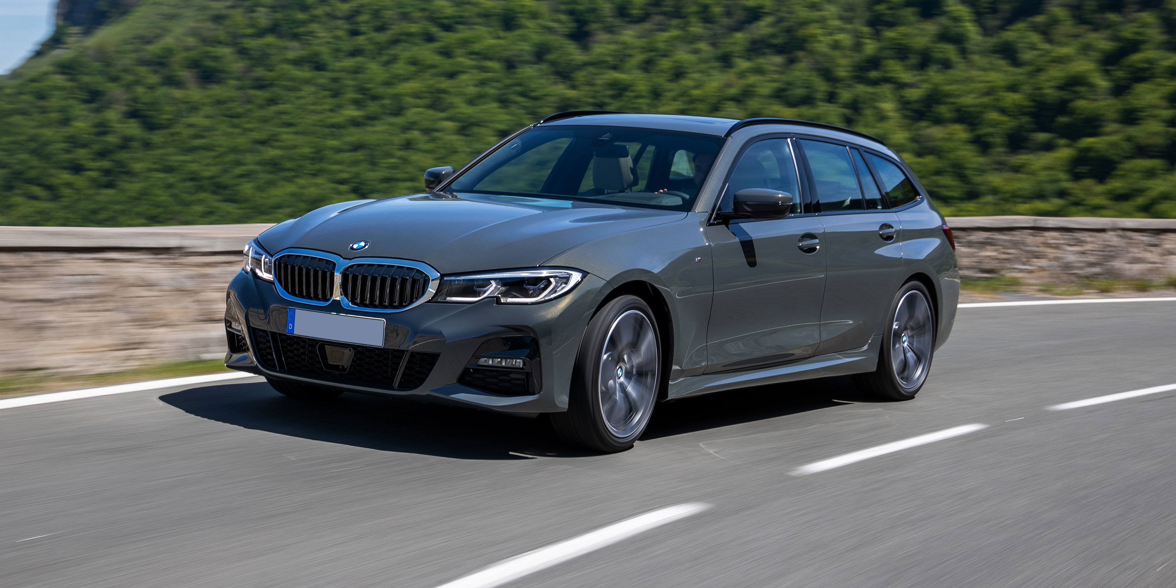 Bmw 3 Series Touring Review 21 Carwow
