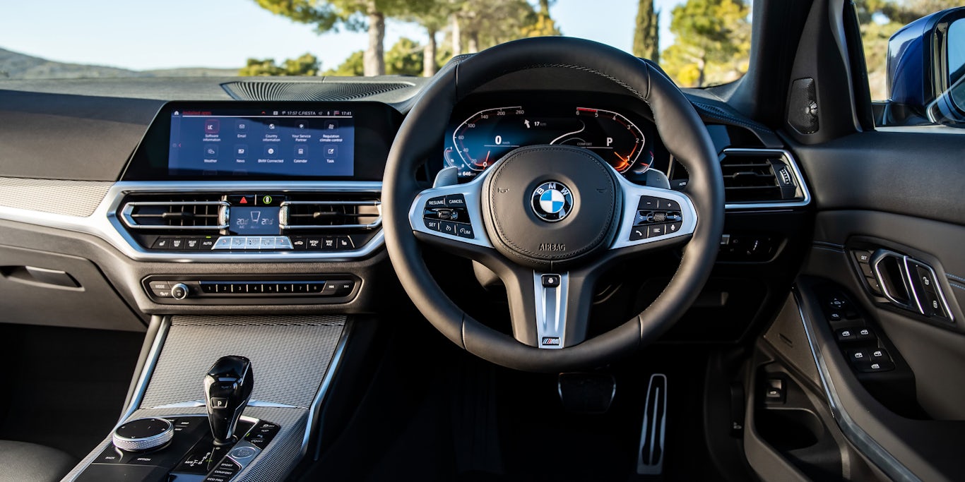 BMW 3 Series Interior & Infotainment carwow
