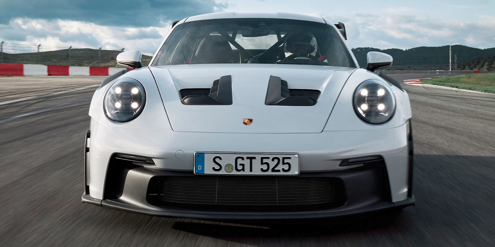 Porsche 911 GT3 RS revealed: prices, specs and release date | carwow