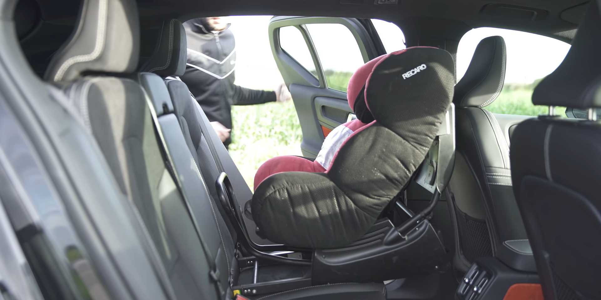 Volvo XC40 Review 2021 carwow