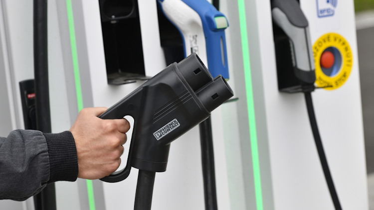 How long does a deals rapid charge take