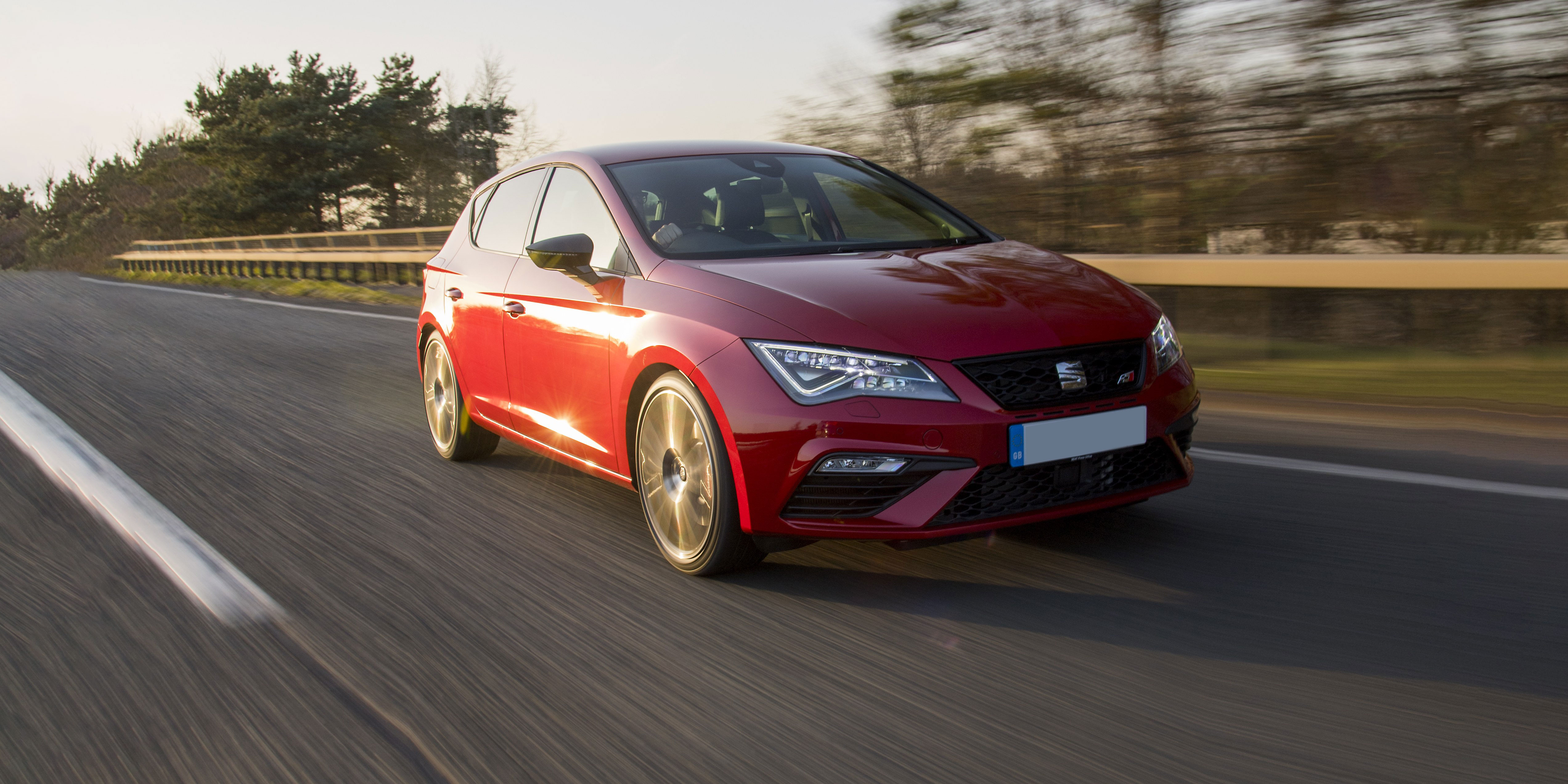 SEAT Leon Cupra (2013-2020) Review 2024 | Drive, Specs & Pricing | Carwow