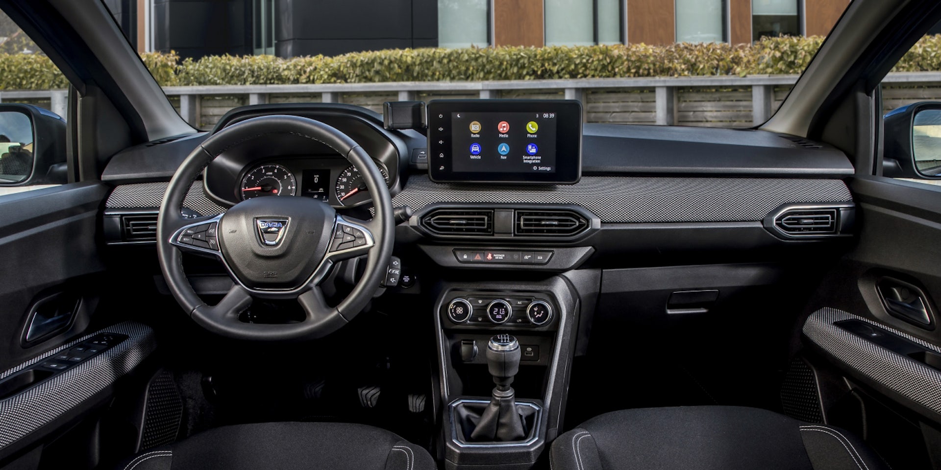 Dacia Sandero Interior & Infotainment | carwow