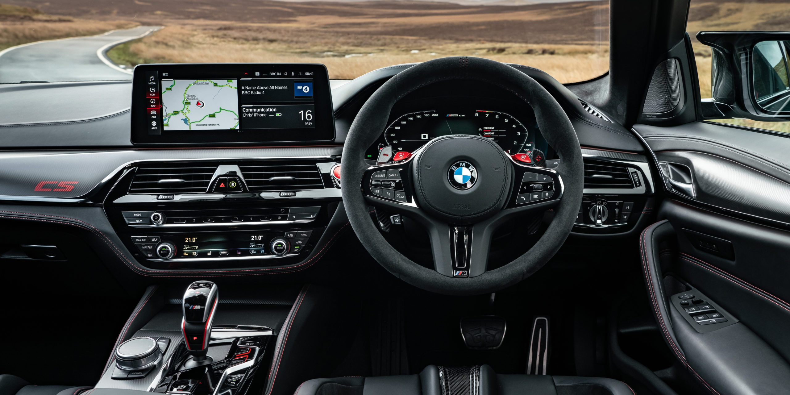 BMW M5 Interior & Infotainment | carwow