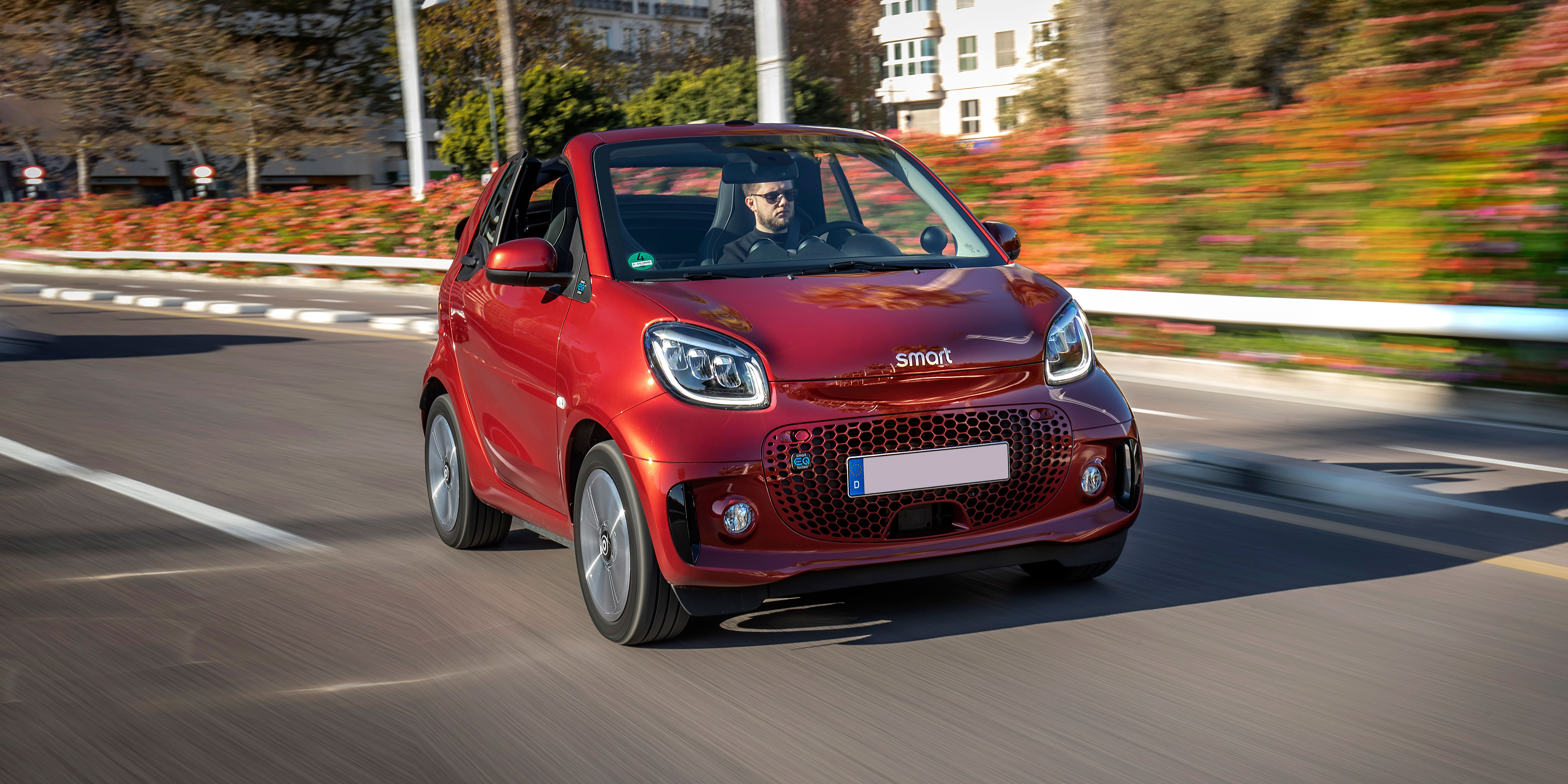Smart ForTwo Cabrio Review 2024 Drive, Specs & Pricing carwow