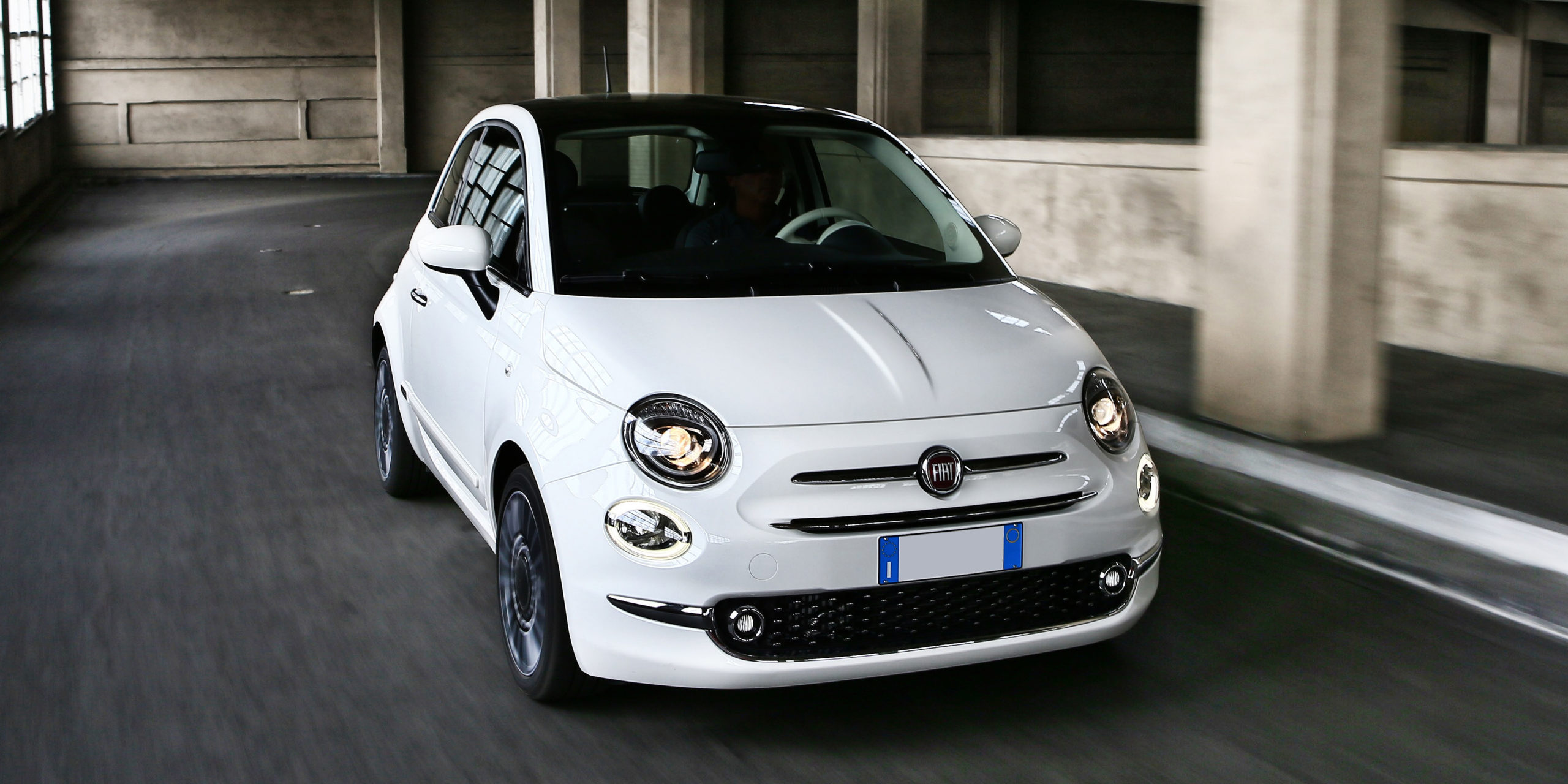 Fiat 500 thế hệ mới  mỹ nhân của làng xe chạy điện  Báo Dân trí