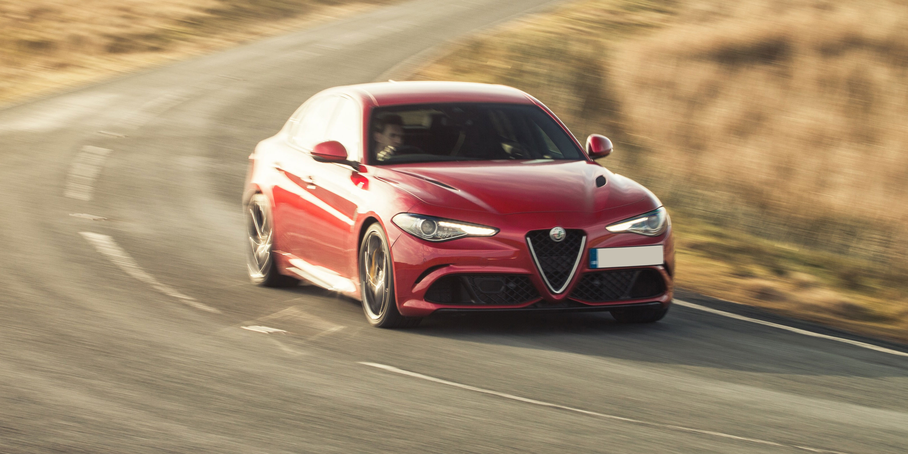 New Alfa Romeo Giulia Quadrifoglio Review | carwow