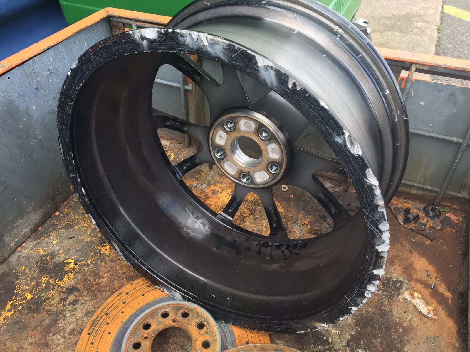 alloy wheel repair, kerbed alloys, van body repair