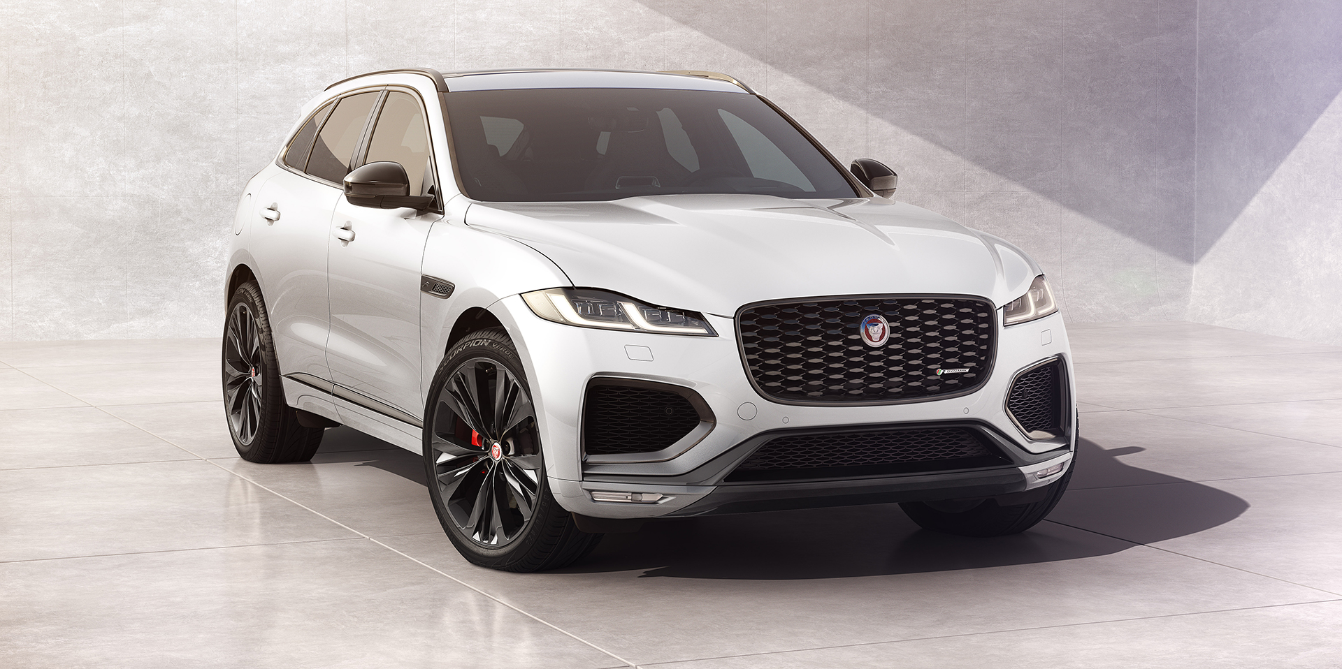 Jaguar F-Pace R-Dynamic Black on sale: price and spec | carwow