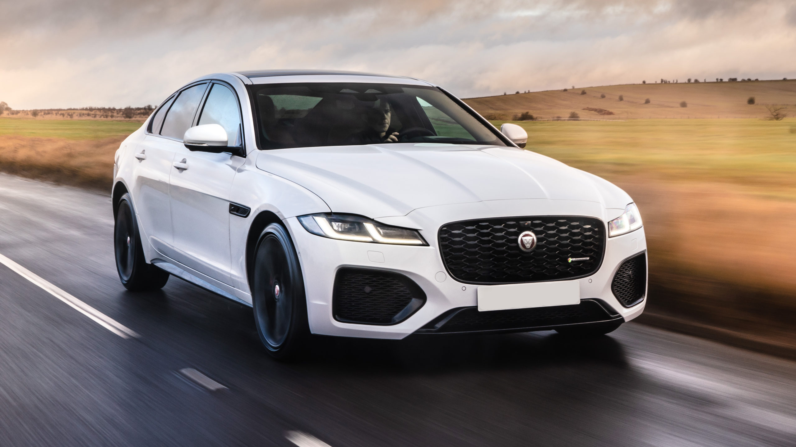 Jaguar XF Review 2022 Drive, Specs & Pricing carwow