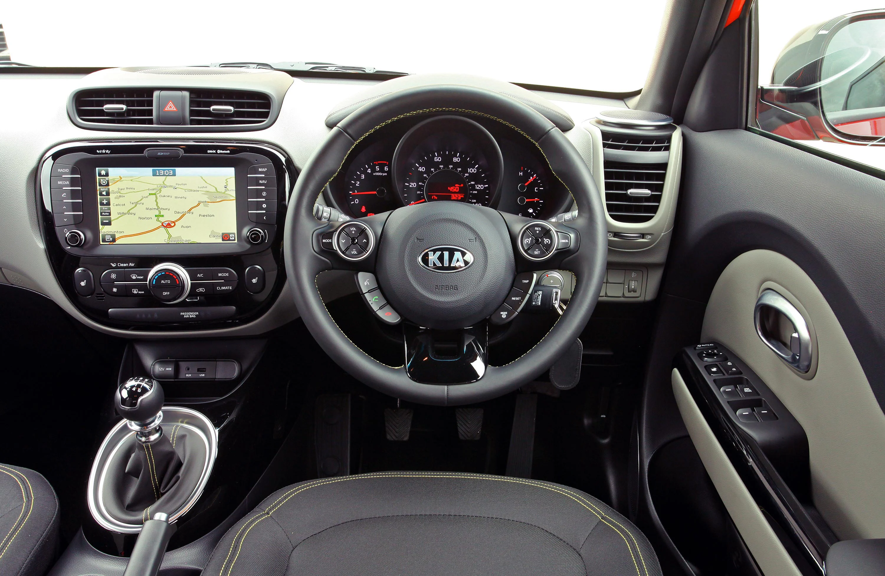 Kia Soul Interior Infotainment Carwow Kia Soul Interior Infotainment Carwow