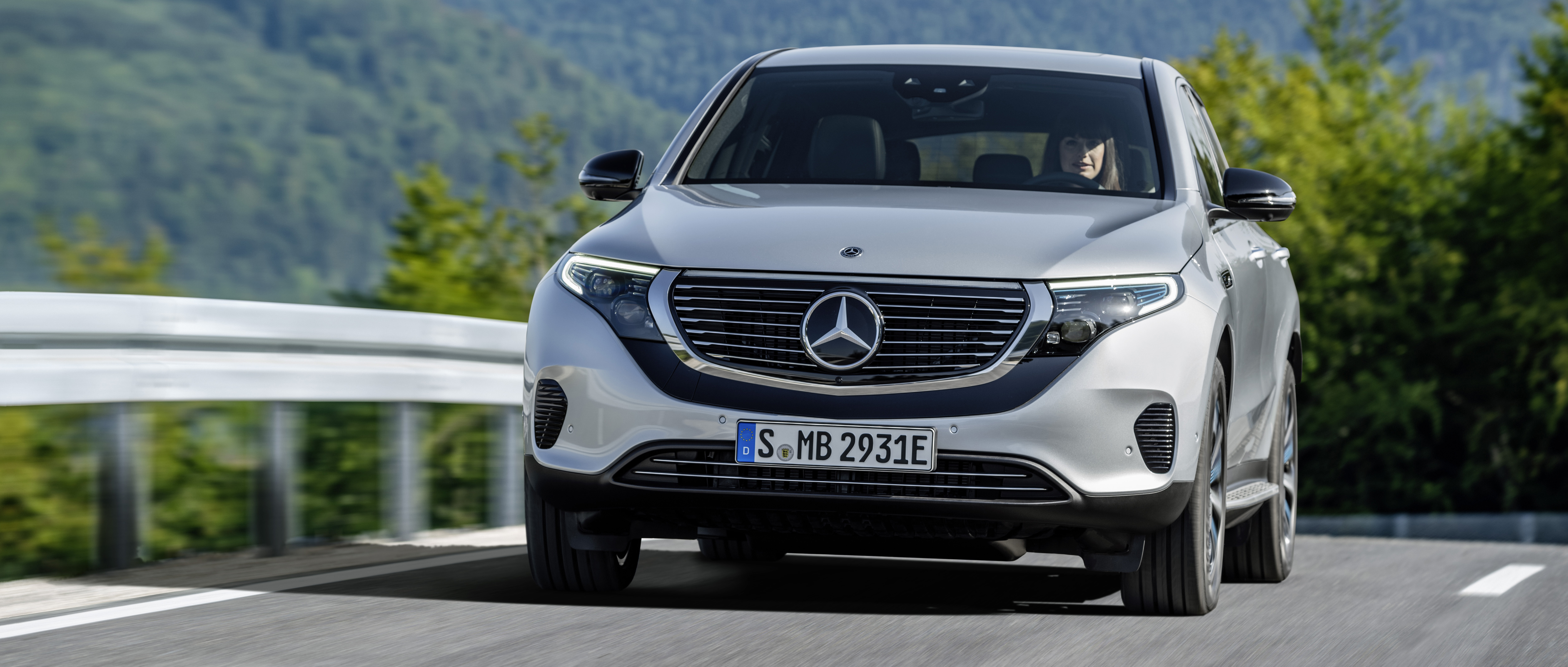 Mercedes-EQC-front.jpg