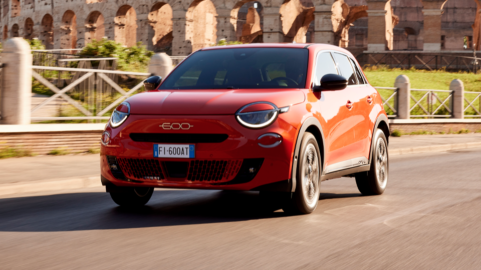 New Fiat 600 Revealed: All-electric 500X Replacement | Carwow