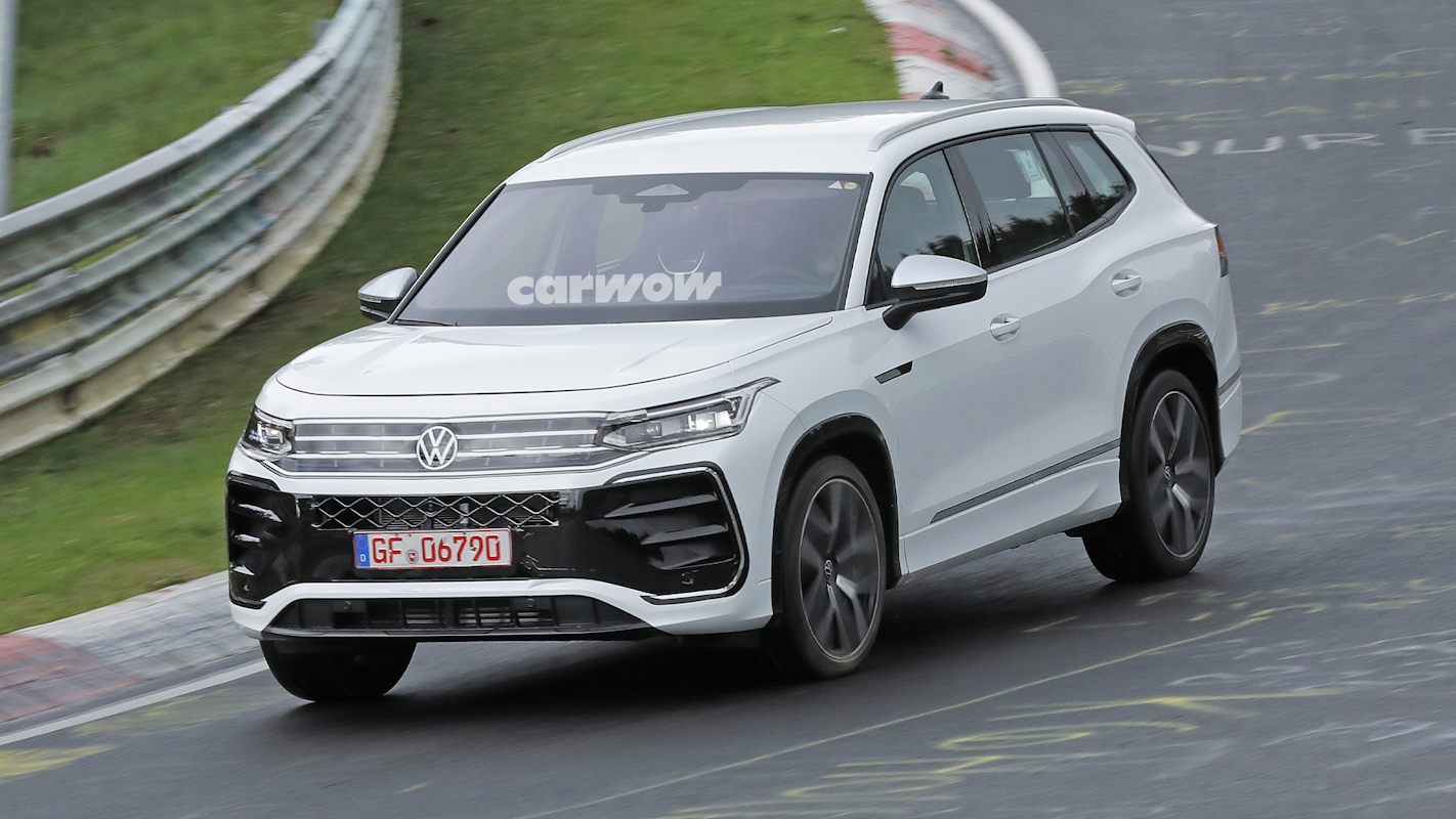 New Volkswagen Tayron spotted again: seven-seater SUV expected 