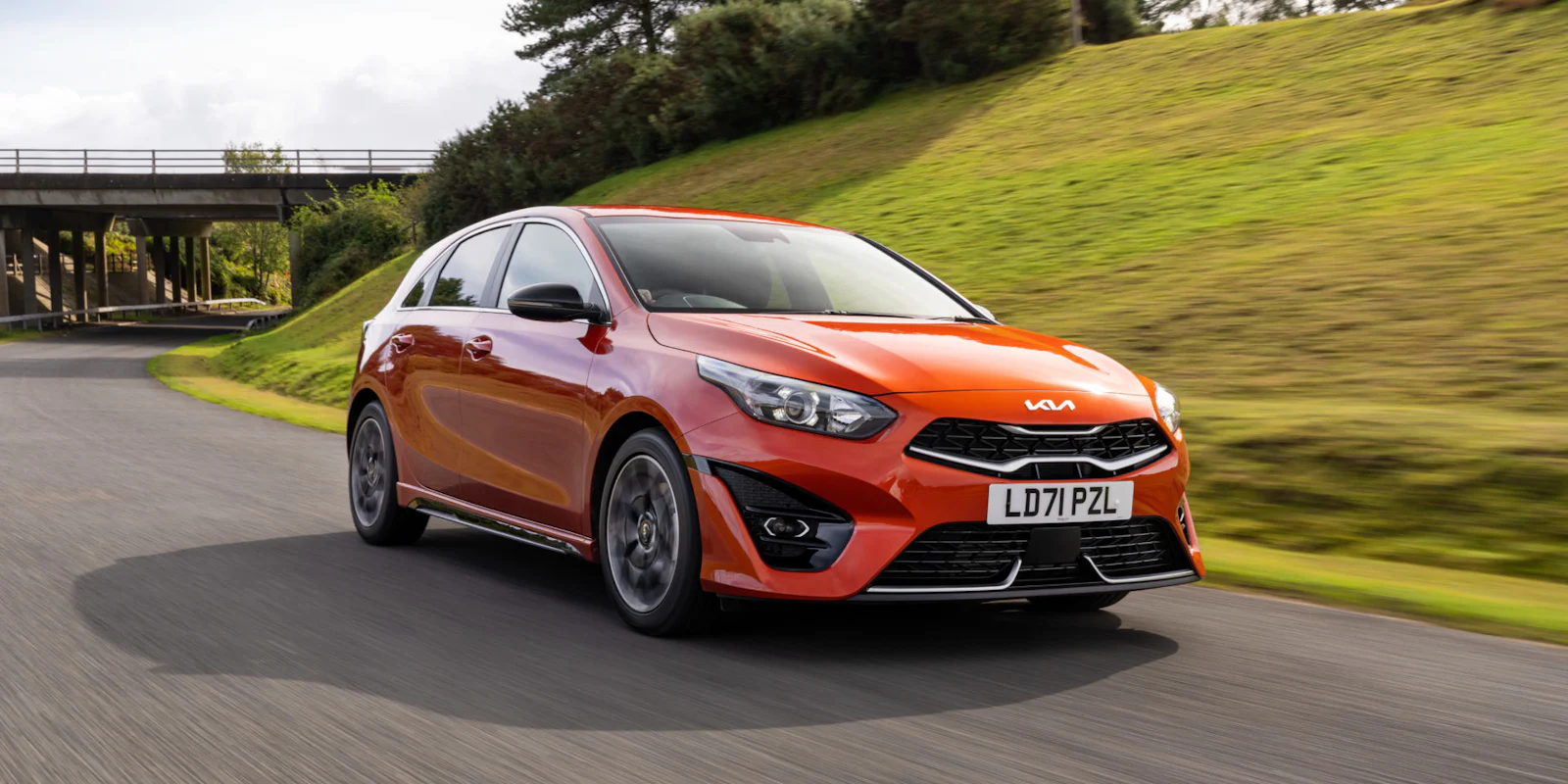 22 Kia Ceed Facelift On Sale Now Price And Specs Confirmed Carwow 22 Kia Ceed Facelift On Sale Now Price And Specs Confirmed Carwow