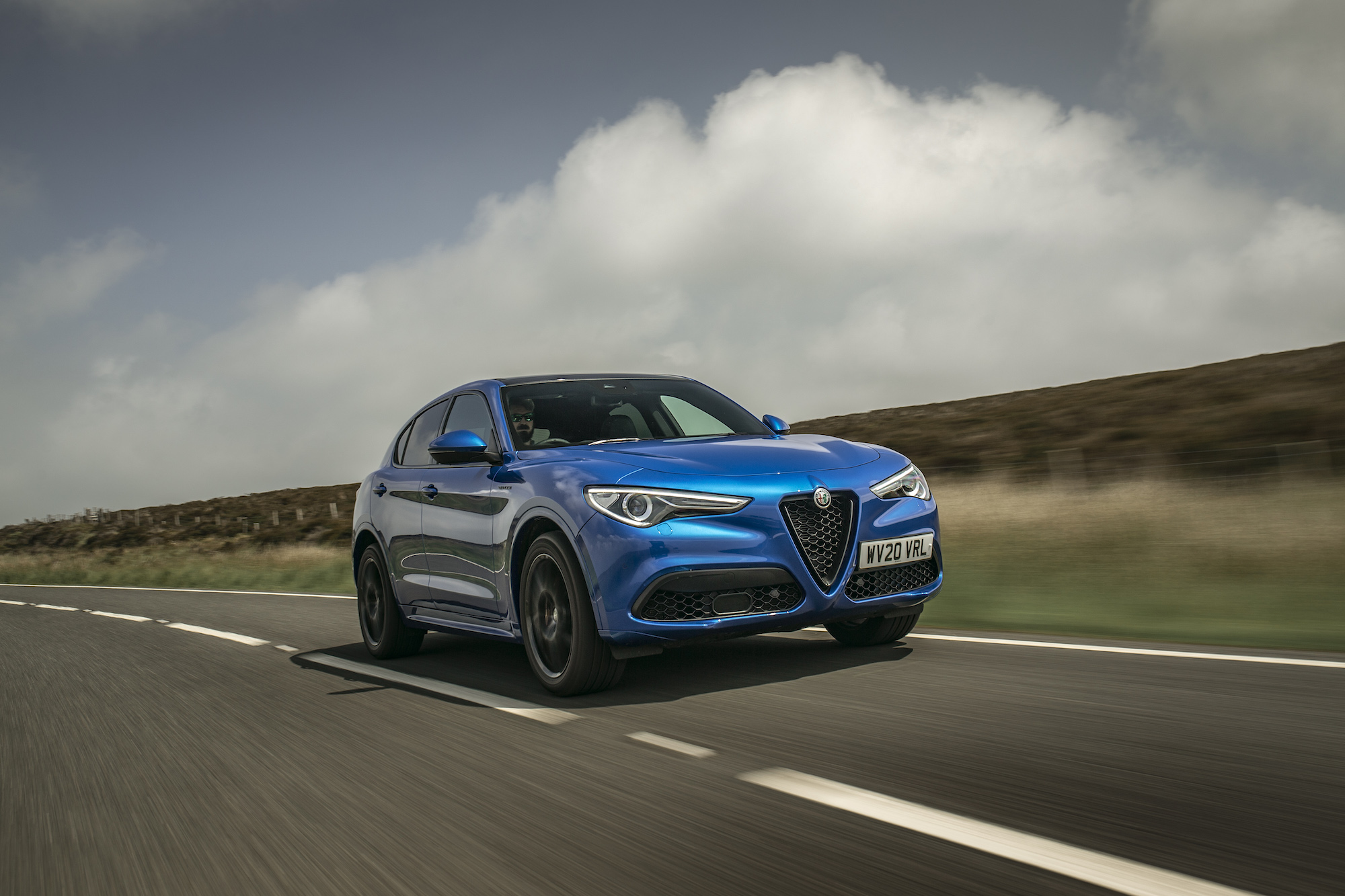 Alfa Romeo Stelvio Review Drive Specs Pricing Carwow