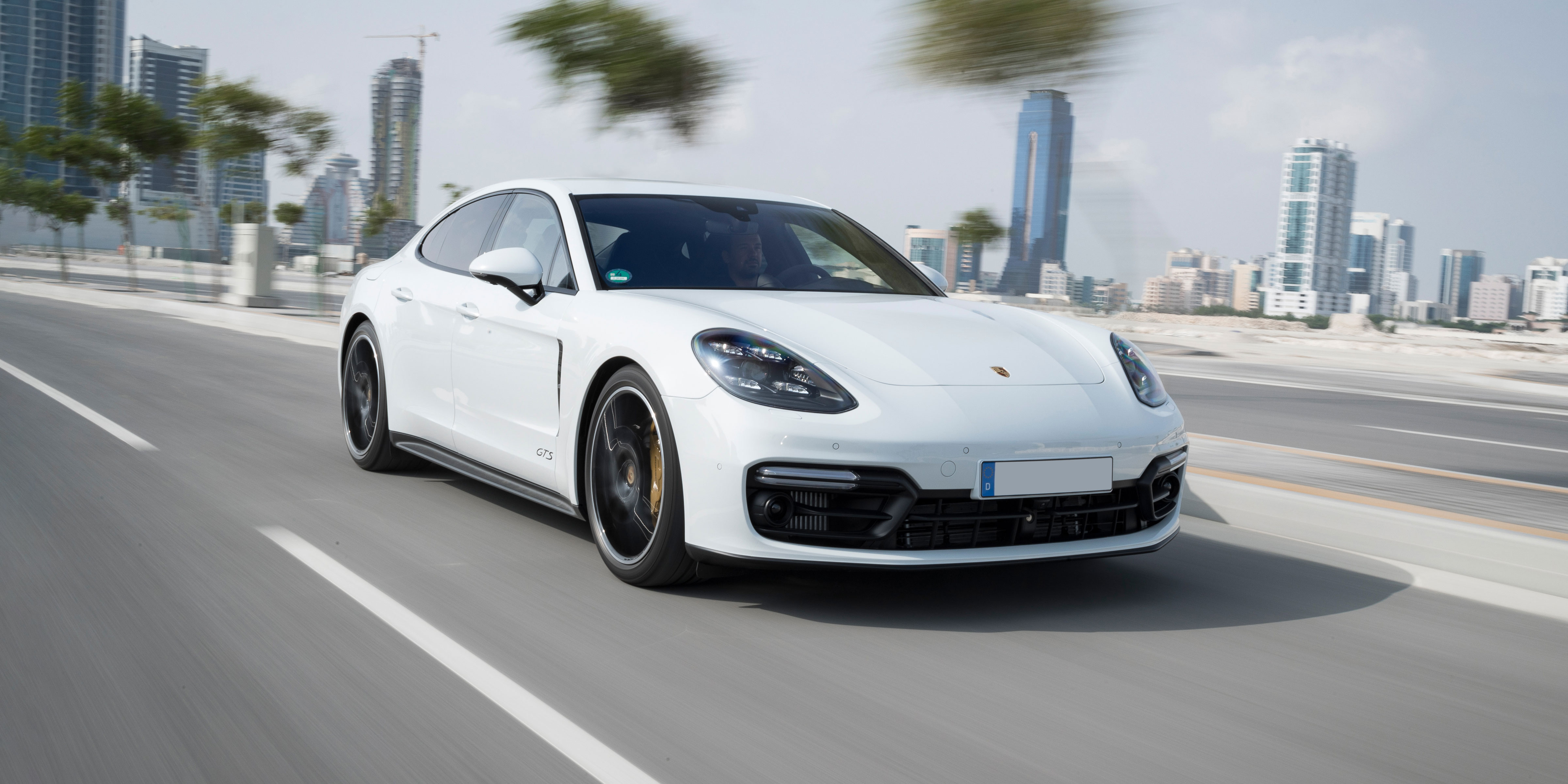 New Porsche Panamera Review carwow