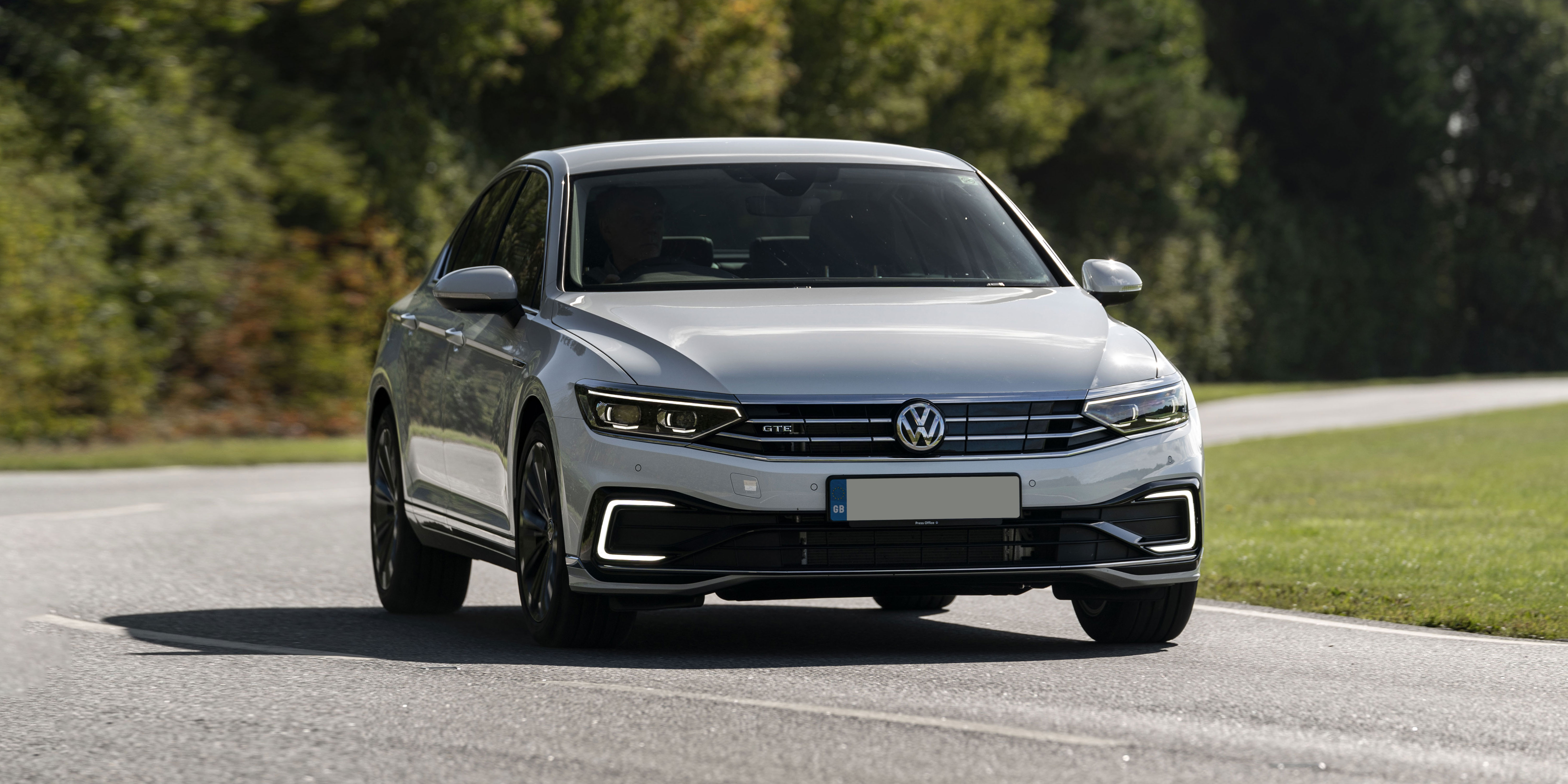 Volkswagen Passat GTE Review 2024 Drive, Specs & Pricing carwow