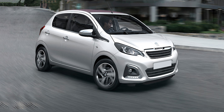 Peugeot 108 TOP Convertible Review carwow