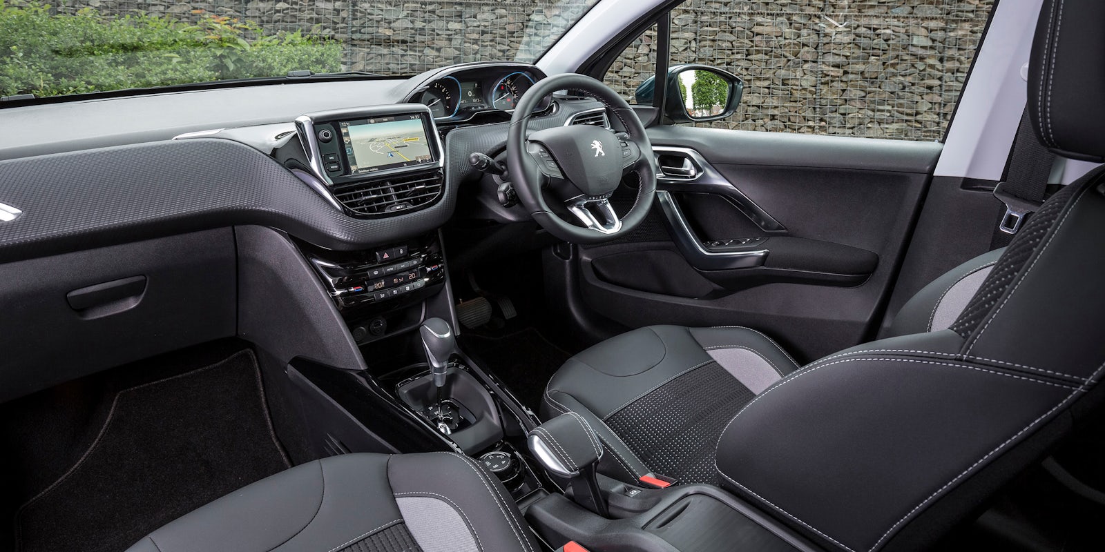 Peugeot 2008 Interior Amp Infotainment Carwow