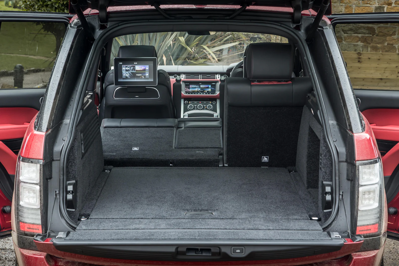 New (2013-2017) Range Rover Review | Drive, Specs & Pricing | Carwow