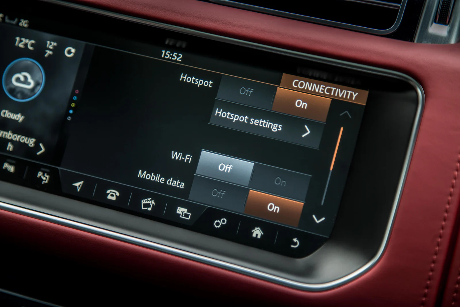 New (2013-2017) Range Rover Review | Drive, Specs & Pricing | Carwow