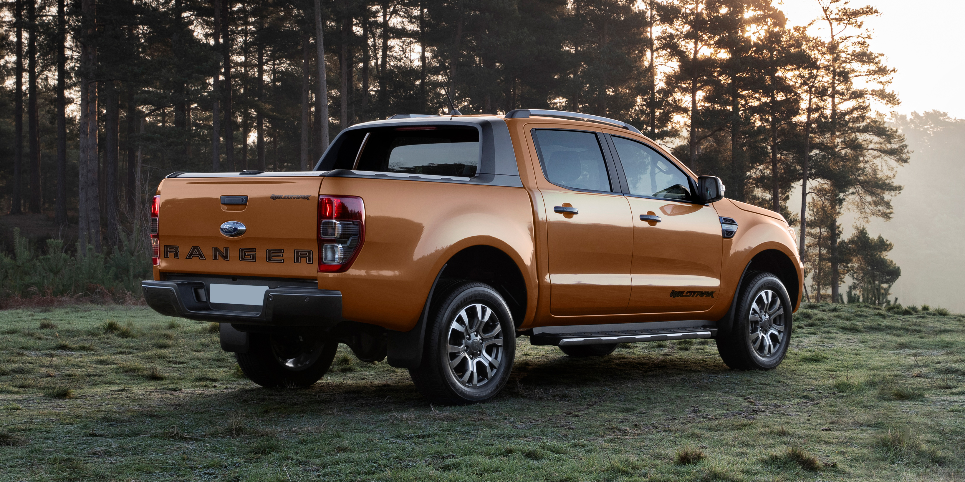 Ford Ranger Review 2022 | Drive, Specs & Pricing | carwow
