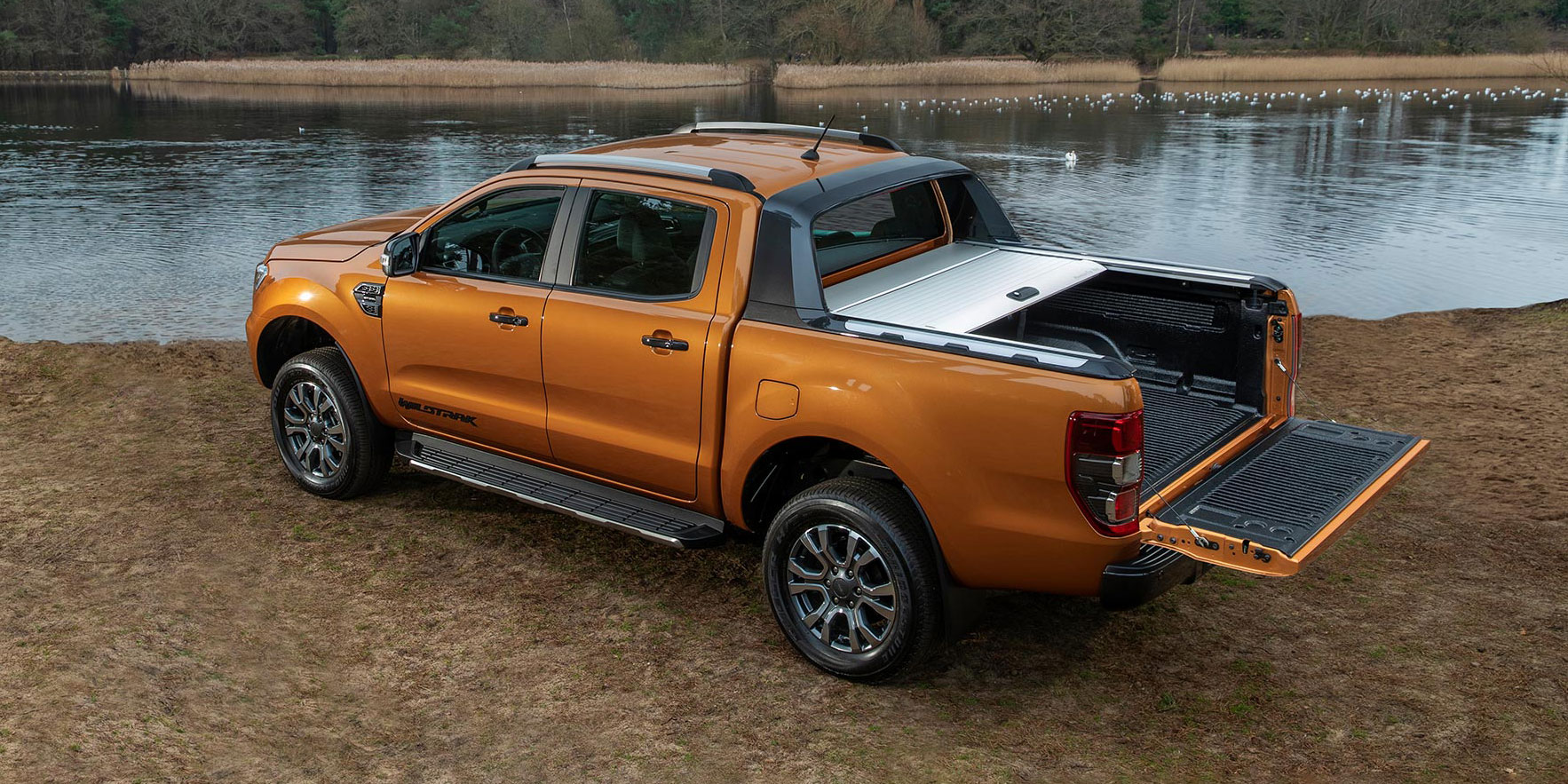 Ford Ranger Review 2022 | Drive, Specs & Pricing | carwow