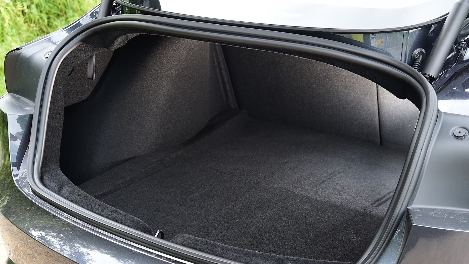 Kapacitet prtljažnika Tesla Model 3