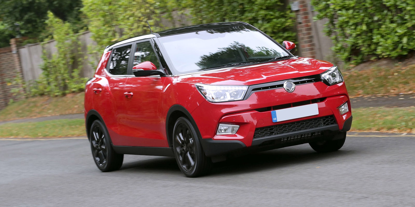New SsangYong Tivoli Review | carwow