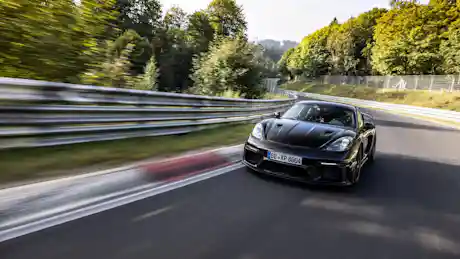 Porsche 718 Cayman GT4 RS: prezzo, specifiche e data di uscita Porsche 718 Cayman GT4 RS: prezzo, specifiche e data di uscita