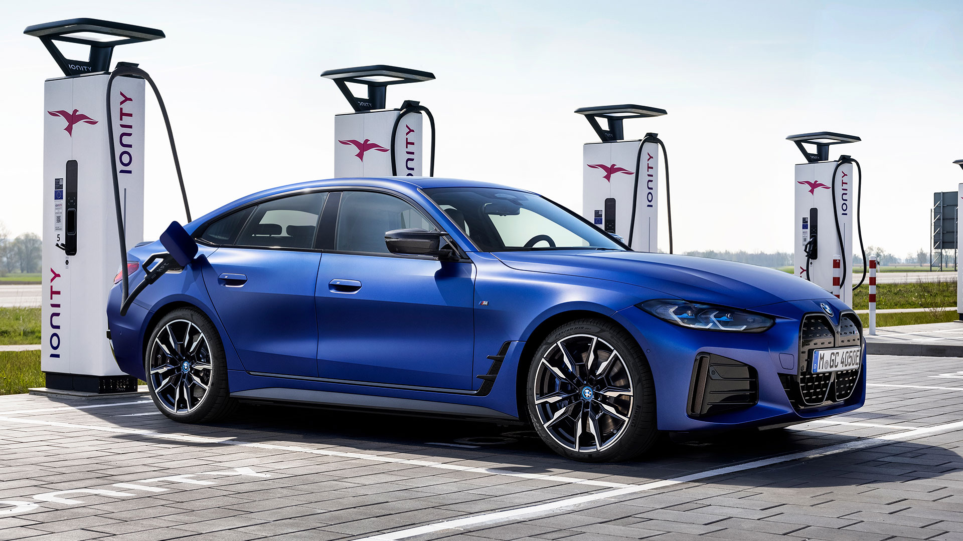 New 544hp BMW I4 M50 EV Revealed, UK Prices And Specs Confirmed | Carwow