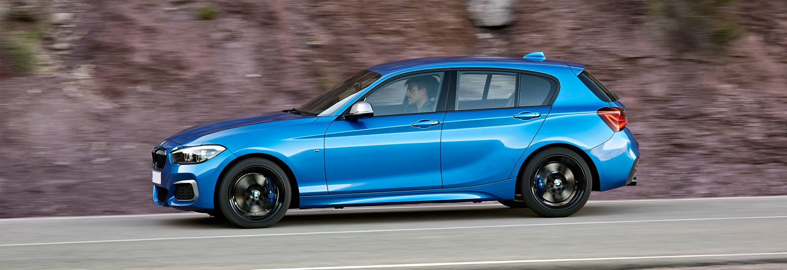 bmw 1 series facelift blue side