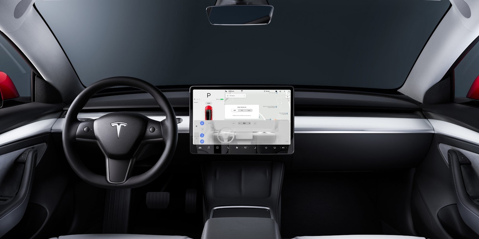 Tesla Model 3 Interior & Infotainment carwow