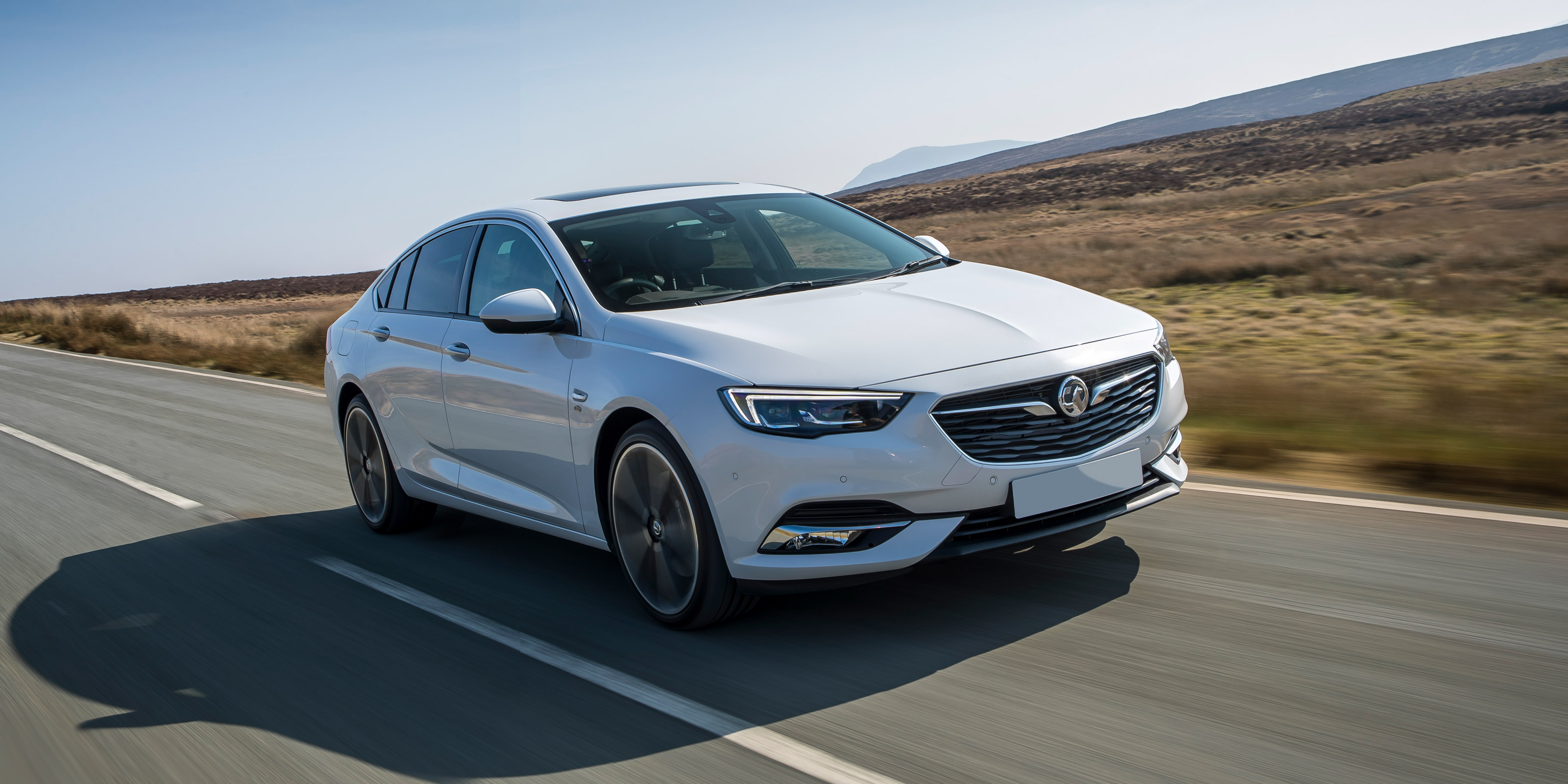 Opel Insignia Grand Sport dimensions, boot space and similars